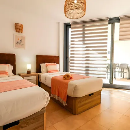 Апартаменты El Ocean View *